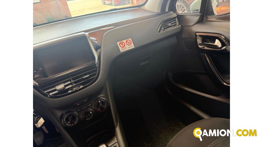 Peugeot 208 208 | MT AUTOCARRI SRL