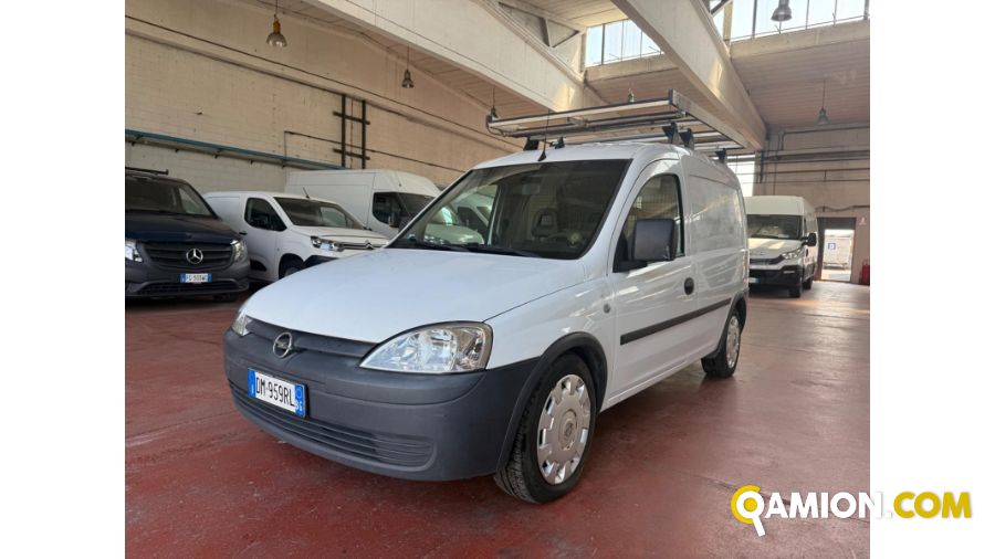 Opel combo used - 181,000 km - Monza-e-Brianza - 2008 | MT AUTOCARRI SRL - Foto 1