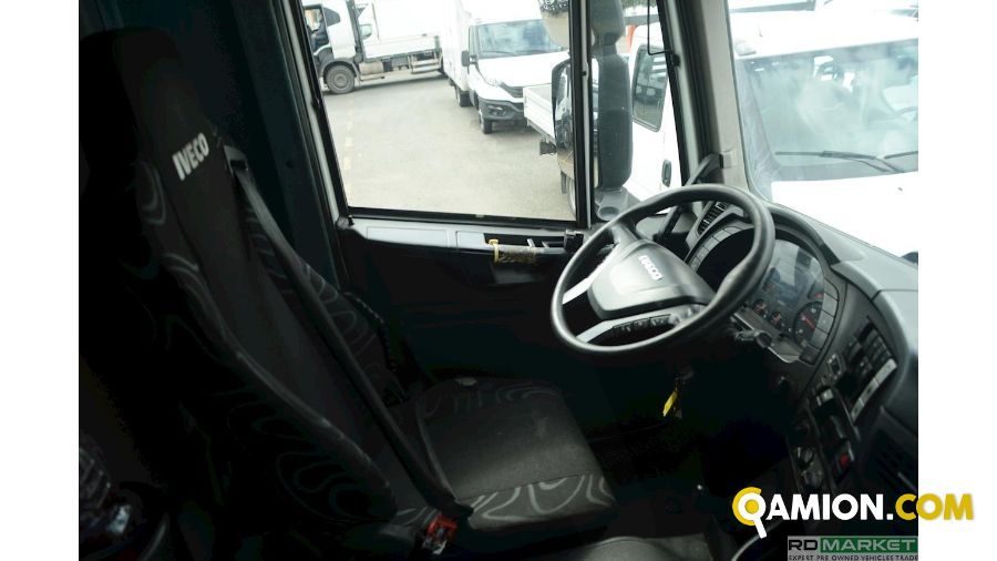 Iveco AD190S33/P CNG ISOTERMICO | Leggero Cabinato > 35 q.li Isotermico con gruppo frigo e sponda | ROMANA DIESEL SPA