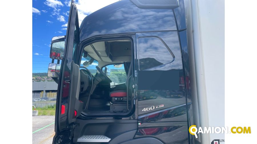 Volvo FH 460 6x2 LNG ALLESTIMENTO FRIGO + BIGA 2 ASSI FH 460 6x2 LNG ALLESTIMENTO FRIGO + BIGA 2 ASSI | SCANIA USED TRUCK CENTER ITALY