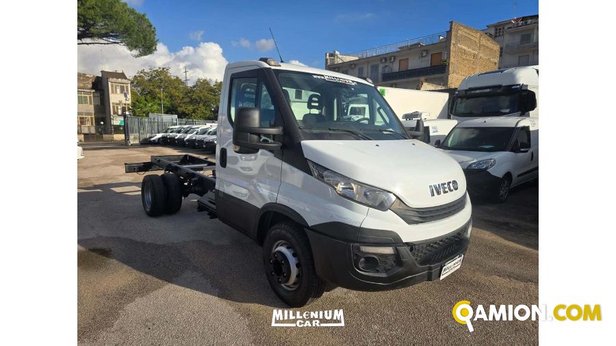 Iveco daily 60c15 used - 325,000 km - Napoli - 2018 | Millenium Car - Foto 2