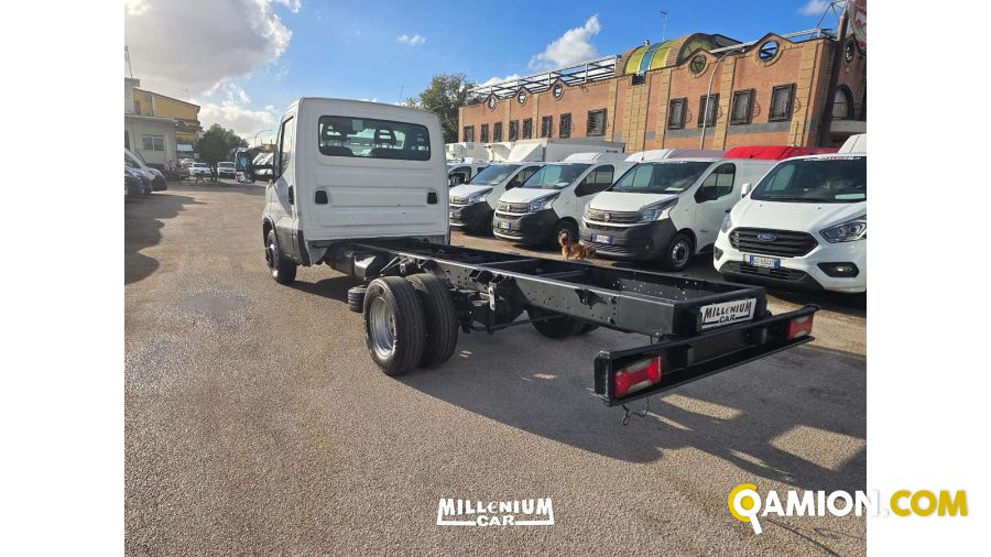 Iveco daily 60c15 used - 325,000 km - Napoli - 2018 | Millenium Car - Foto 7