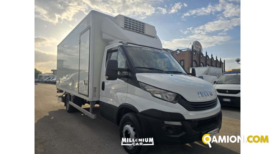 Iveco daily 72c18 used - 330,000 km - Napoli - 2018 | Millenium Car - Foto 2