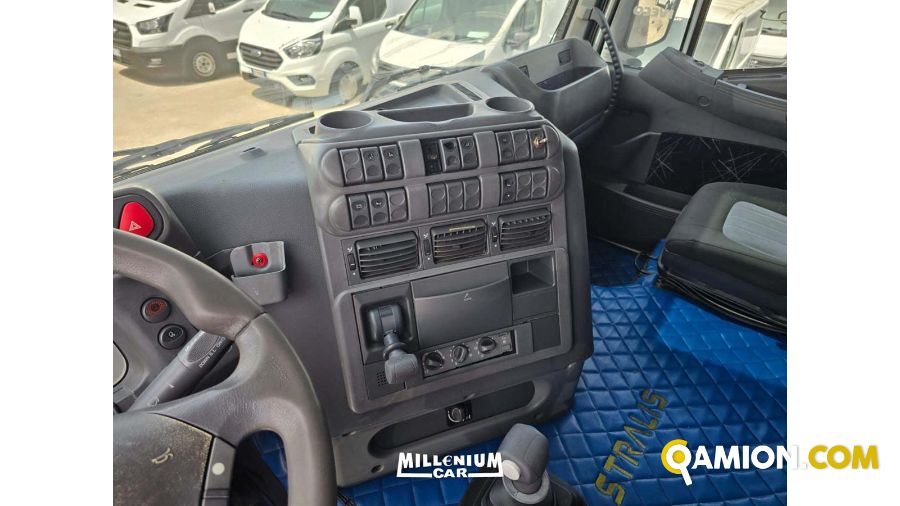 Iveco stralis 400 usato - 1.300.000 km - Napoli - 2003 | Millenium Car - Foto 9