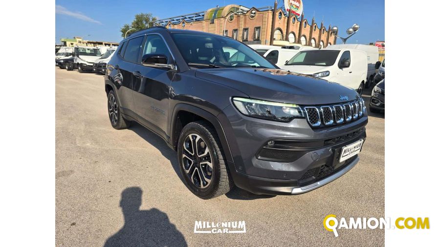 Jeep compass used - 47,000 km - Napoli - 2021 - car | Millenium Car - Foto 3