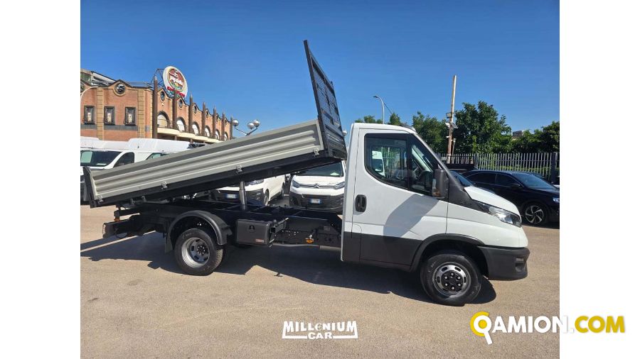 Iveco 35C14 - CASSONE RIBALTABILE TRILATERALE 35C14 - CASSONE RIBALTABILE TRILATERALE | Millenium Car