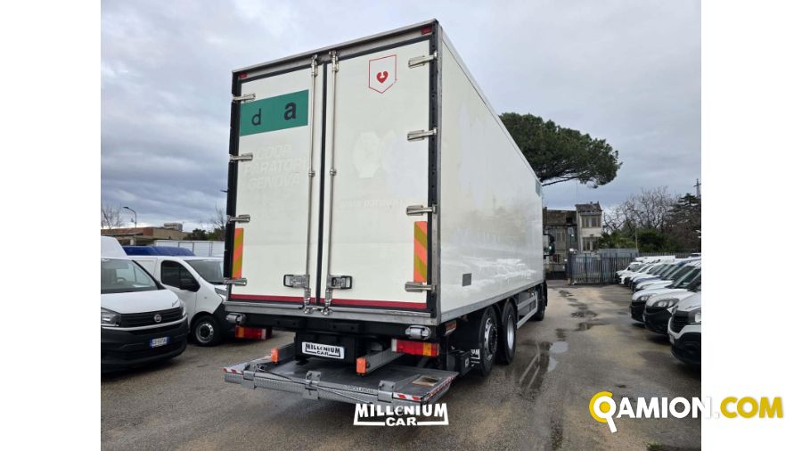 Iveco Stralis 360 Stralis 360 | Millenium Car