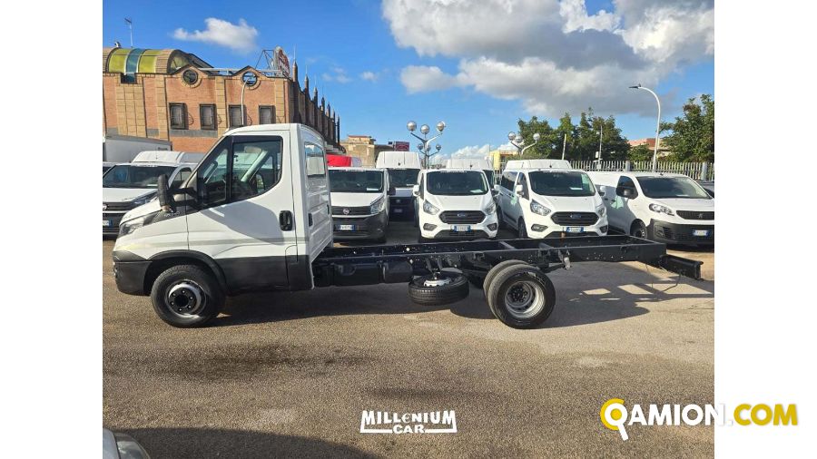 Iveco daily 60c15 used - 325,000 km - Napoli - 2018 | Millenium Car - Foto 4