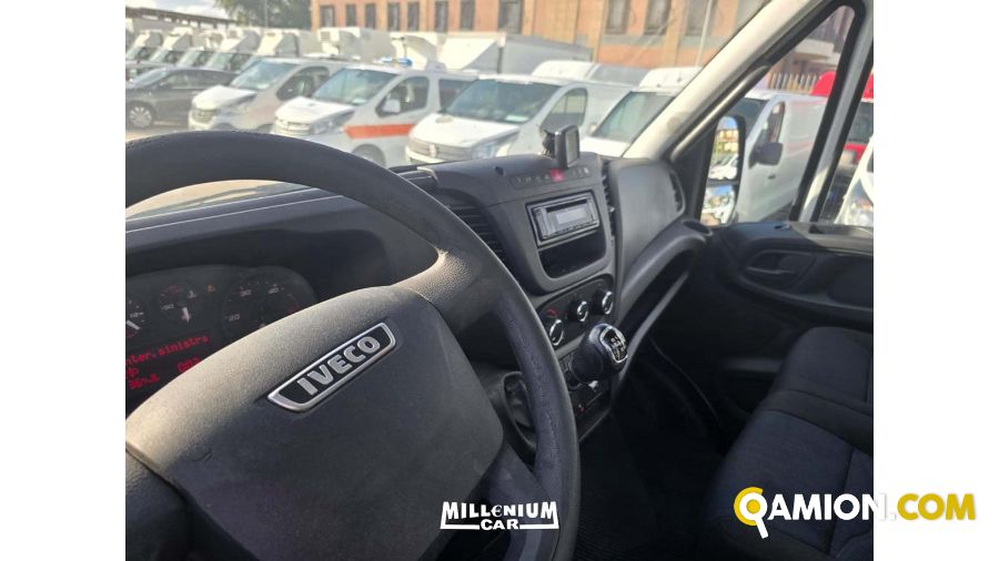 Iveco daily 60c15 used - 325,000 km - Napoli - 2018 | Millenium Car - Foto 9