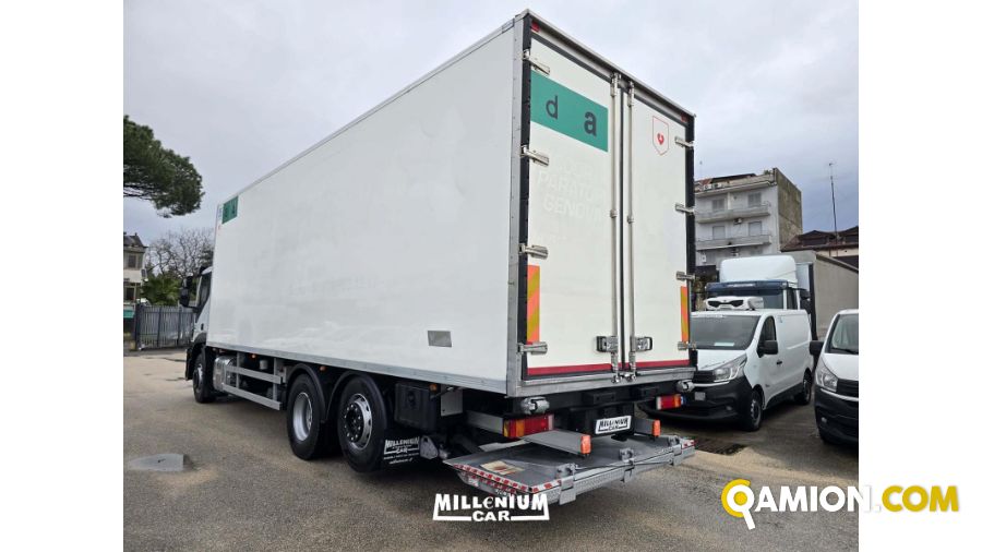 Iveco Stralis 360 Stralis 360 | Millenium Car