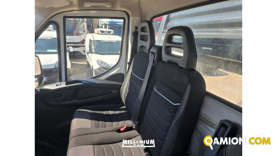 Iveco 35C14 - CASSONE RIBALTABILE TRILATERALE 35C14 - CASSONE RIBALTABILE TRILATERALE | Millenium Car