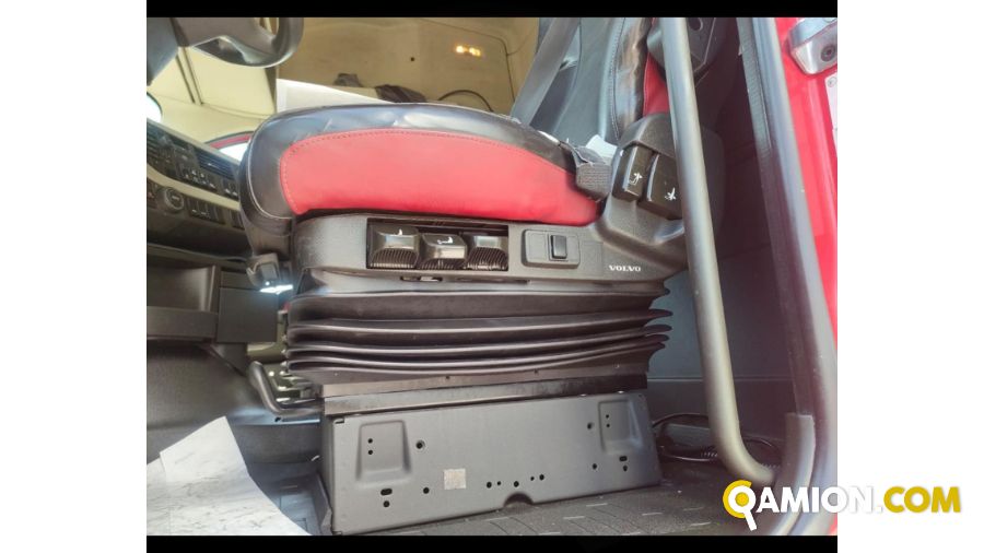 VOLVO TRUCKS fh13 26 e6 usato - 648.291 km - Dalmine | AUTO INDUSTRIALE BERGAMASCA SPA - Foto 17