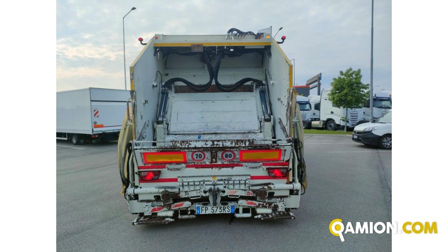 VOLVO TRUCKS FM11 26 E6 FM11 26 E6 | AUTO INDUSTRIALE BERGAMASCA SPA