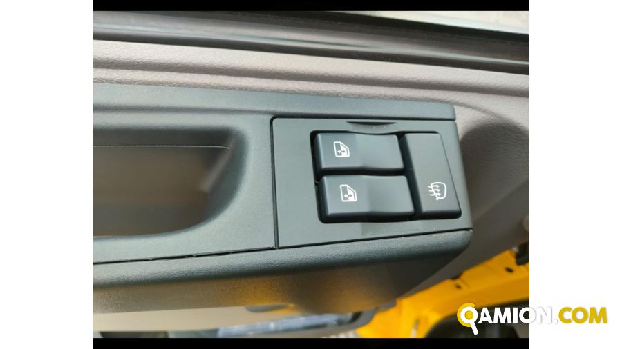Daf LF FA 120 2017 DAF LF 230CV 120Q RIBALTABILE TRILATERALE CON GRU Altro | AUTO INDUSTRIALE BERGAMASCA SPA