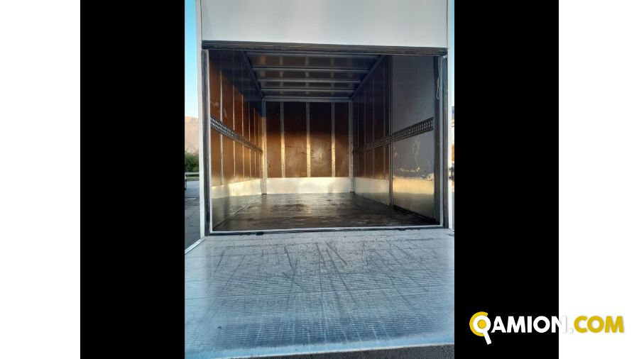 Iveco Mod. IVECO Vers. IVECO | Leggero Cabinato > 35 q.li Furgonato con sponda | INDUSTRIAL CARS S.P.A