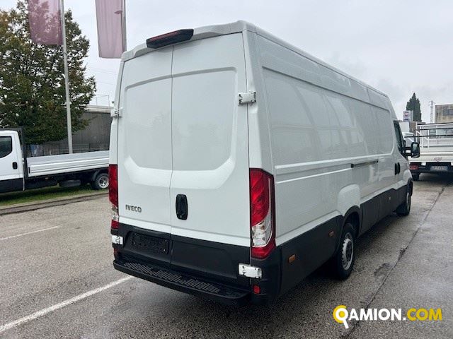 Iveco Mod. IVECO Vers. IVECO | Leggero Cabinato <= 35 q.li Furgone di serie / Van | INDUSTRIAL CARS S.P.A