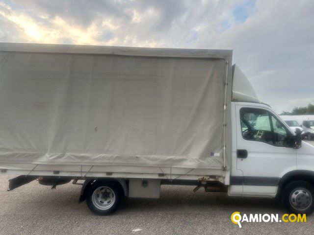 Iveco Mod. IVECO Vers. IVECO | Leggero Cabinato <= 35 q.li Cassone fisso con centina | INDUSTRIAL CARS S.P.A