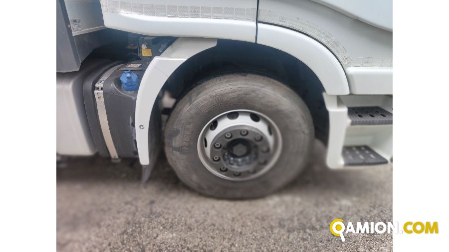 Iveco Mod. IVECO Vers. IVECO | Motrice Cassone fisso con centina | INDUSTRIAL CARS S.P.A