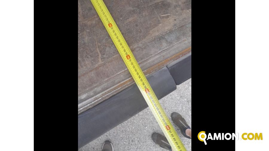 Iveco Mod. IVECO Vers. IVECO | Leggero Cabinato > 35 q.li Scarrabile con gancio | INDUSTRIAL CARS S.P.A