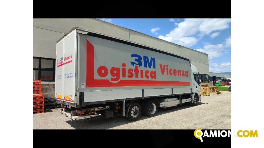 Iveco Mod. IVECO Vers. IVECO | Motrice Scarrabile con gancio | INDUSTRIAL CARS S.P.A