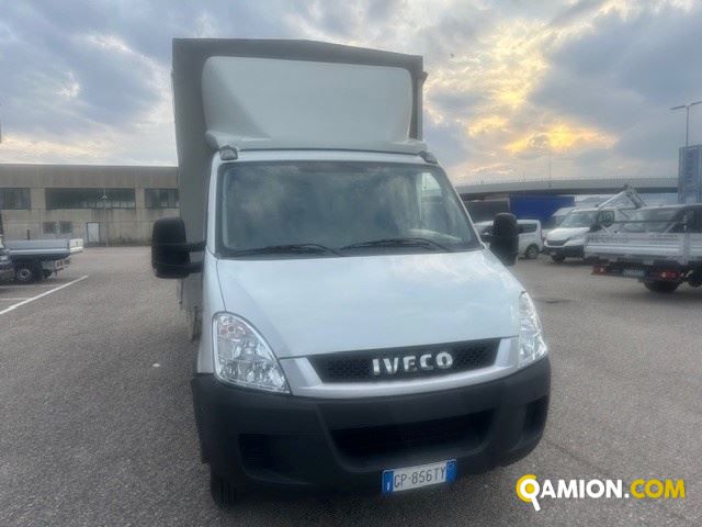 Iveco Mod. IVECO Vers. IVECO | Leggero Cabinato <= 35 q.li Cassone fisso con centina | INDUSTRIAL CARS S.P.A