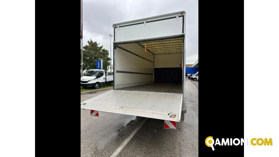 Iveco Mod. IVECO Vers. IVECO | Leggero Cabinato <= 35 q.li Furgonato con sponda | INDUSTRIAL CARS S.P.A