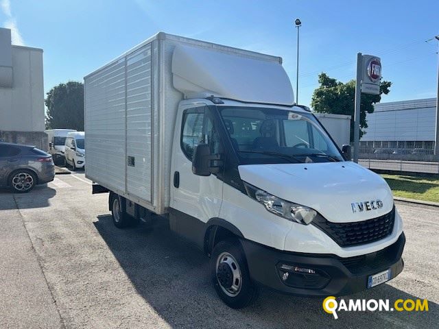 Iveco Mod. IVECO Vers. IVECO | Leggero Furgone <= 35 q.li Furgonato | INDUSTRIAL CARS S.P.A