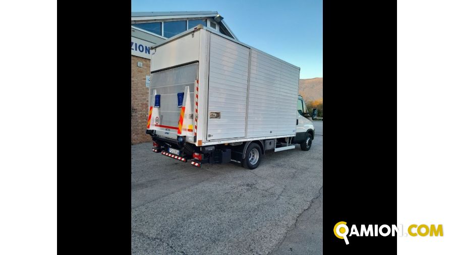Iveco Mod. IVECO Vers. IVECO | Leggero Cabinato > 35 q.li Furgonato con sponda | INDUSTRIAL CARS S.P.A