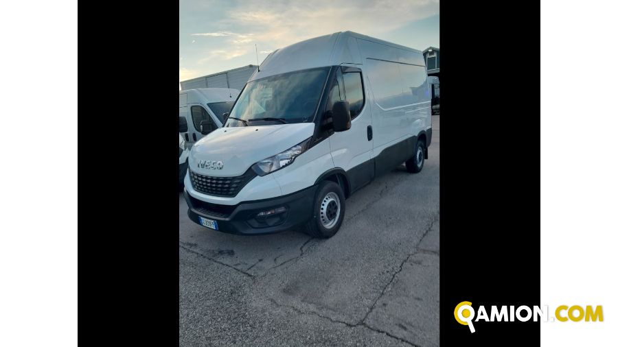 Iveco Mod. IVECO Vers. IVECO | Leggero Furgone <= 35 q.li Furgone di serie / Van | INDUSTRIAL CARS S.P.A