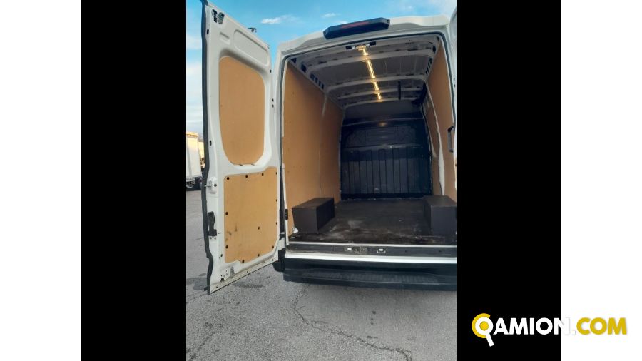 Iveco Mod. IVECO Vers. IVECO | Leggero Furgone <= 35 q.li Furgone di serie / Van | INDUSTRIAL CARS S.P.A