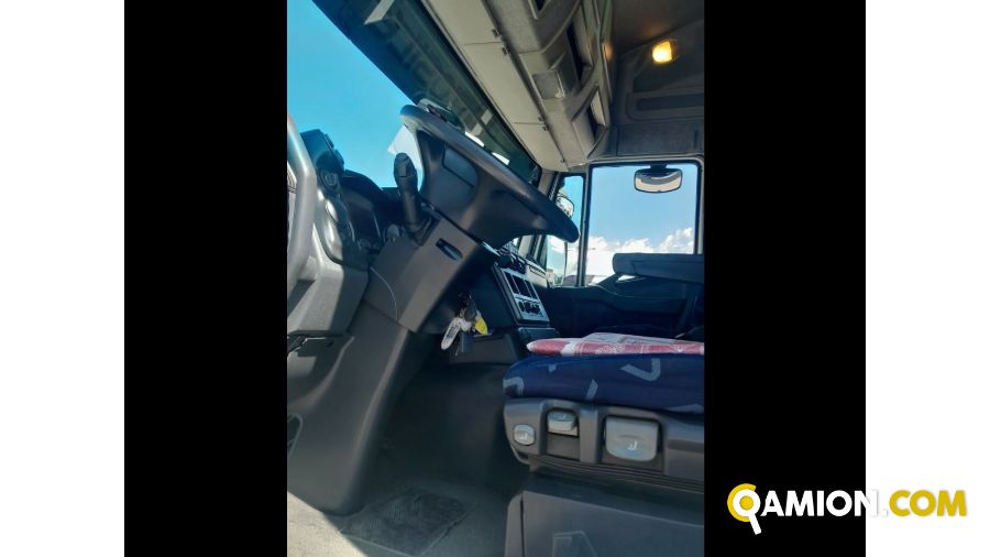 Iveco Mod. IVECO Vers. IVECO | Motrice Cassone fisso con centina | INDUSTRIAL CARS S.P.A