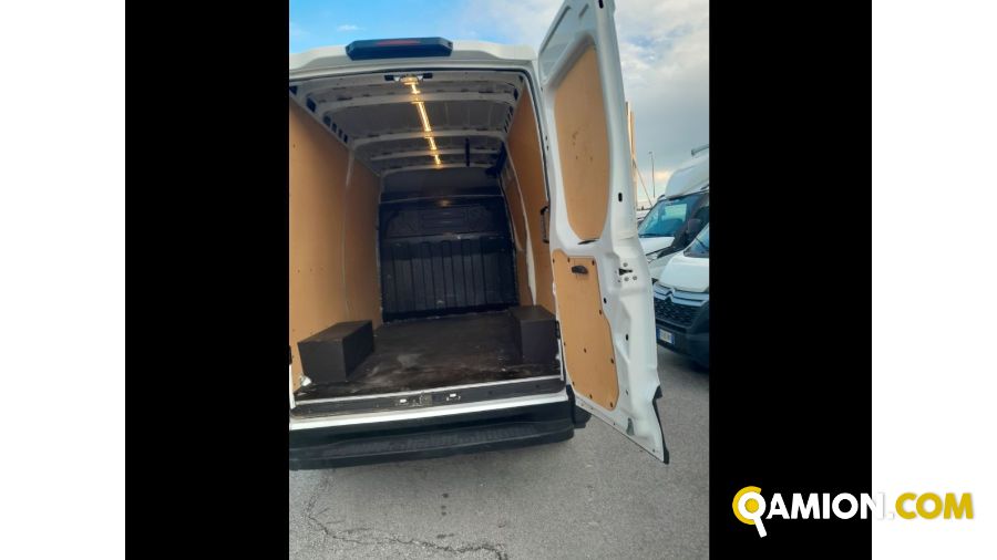 Iveco Mod. IVECO Vers. IVECO | Leggero Furgone <= 35 q.li Furgone di serie / Van | INDUSTRIAL CARS S.P.A