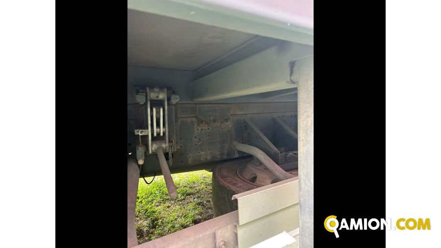 Iveco Mod. IVECO Vers. IVECO | Motrice Scarrabile con gancio | INDUSTRIAL CARS S.P.A