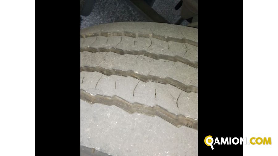 RENAULT V.I. Vers. RENAULT V.I. | Leggero Cabinato > 35 q.li Isotermico con gruppo frigo e sponda | INDUSTRIAL CARS S.P.A