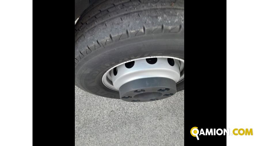 Iveco Mod. IVECO Vers. IVECO | Leggero Cabinato > 35 q.li Furgonato con sponda | INDUSTRIAL CARS S.P.A