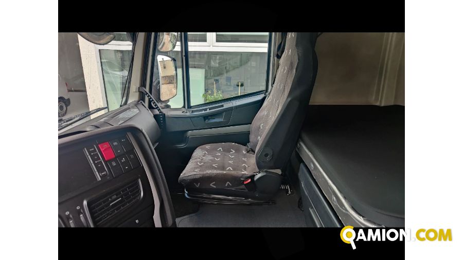 Iveco Mod. IVECO Vers. IVECO | Trattore Trattore | INDUSTRIAL CARS S.P.A