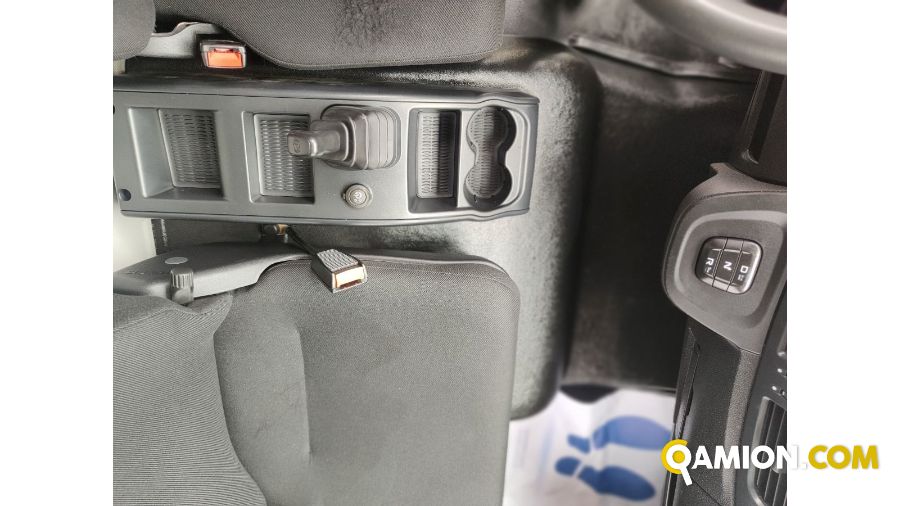 Iveco Mod. IVECO Vers. IVECO | Leggero Cabinato > 35 q.li Cassone fisso con centina con sponda | INDUSTRIAL CARS S.P.A