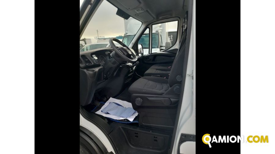 Iveco Mod. IVECO Vers. IVECO | Leggero Furgone <= 35 q.li Furgone di serie / Van | INDUSTRIAL CARS S.P.A