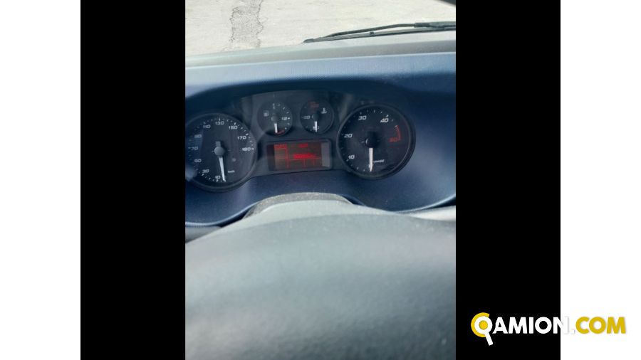 Iveco Mod. IVECO Vers. IVECO | Leggero Cabinato > 35 q.li Furgonato con sponda | INDUSTRIAL CARS S.P.A