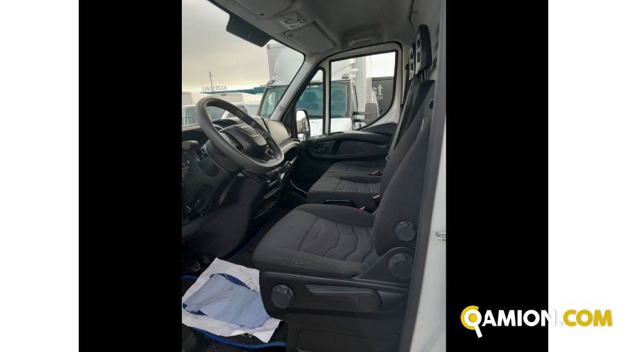 Iveco Mod. IVECO Vers. IVECO | Leggero Furgone <= 35 q.li Furgone di serie / Van | INDUSTRIAL CARS S.P.A