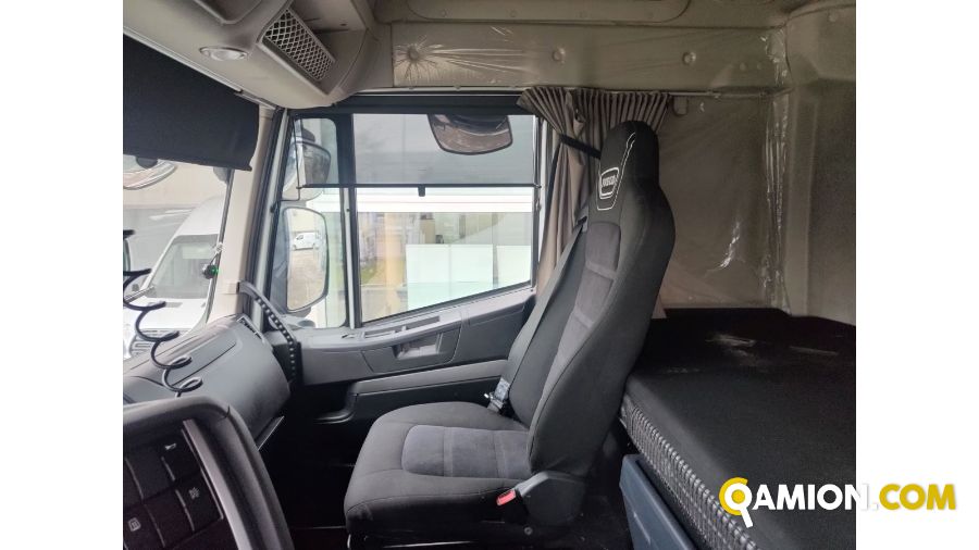 Iveco Mod. IVECO Vers. IVECO | Motrice Cassone fisso con centina | INDUSTRIAL CARS S.P.A