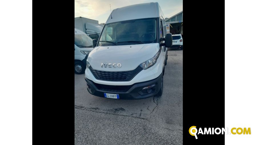 Iveco Mod. IVECO Vers. IVECO | Leggero Furgone <= 35 q.li Furgone di serie / Van | INDUSTRIAL CARS S.P.A