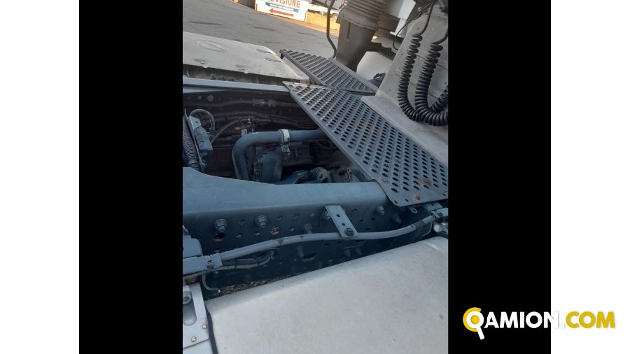 Iveco Mod. IVECO Vers. IVECO | Trattore Trattore | INDUSTRIAL CARS S.P.A