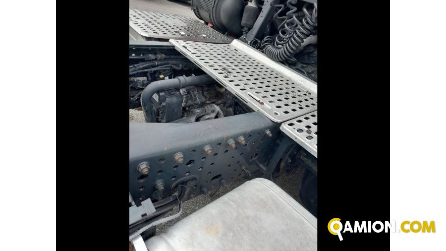 Iveco Mod. IVECO Vers. IVECO | Trattore Trattore | INDUSTRIAL CARS S.P.A