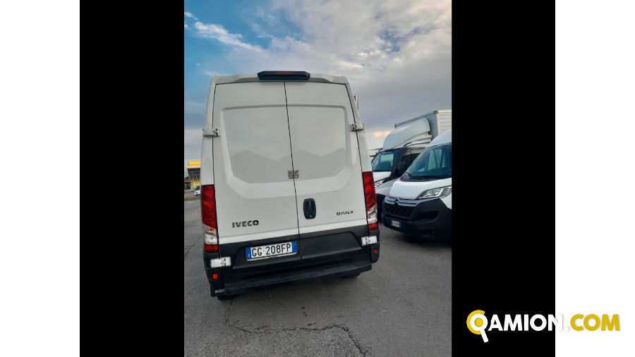 Iveco Mod. IVECO Vers. IVECO | Leggero Furgone <= 35 q.li Furgone di serie / Van | INDUSTRIAL CARS S.P.A