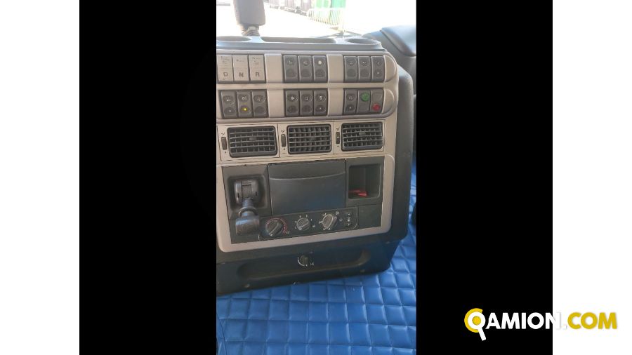 Iveco Mod. IVECO Vers. IVECO | Motrice Scarrabile con gancio | INDUSTRIAL CARS S.P.A