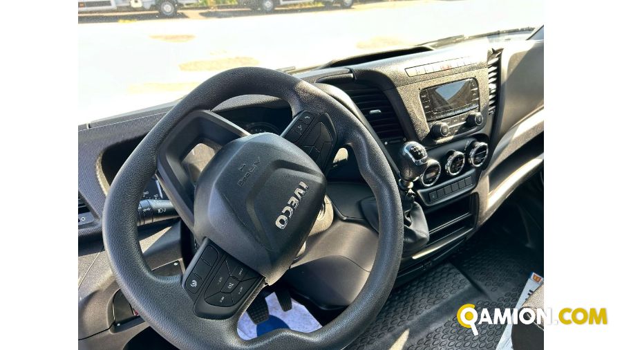 Iveco Mod. IVECO Vers. IVECO | Leggero Cabinato <= 35 q.li Furgonato | INDUSTRIAL CARS S.P.A