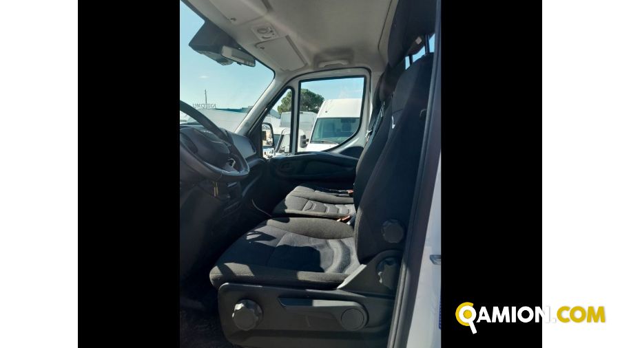 Iveco Mod. IVECO Vers. IVECO | Leggero Cabinato <= 35 q.li Telaio | INDUSTRIAL CARS S.P.A