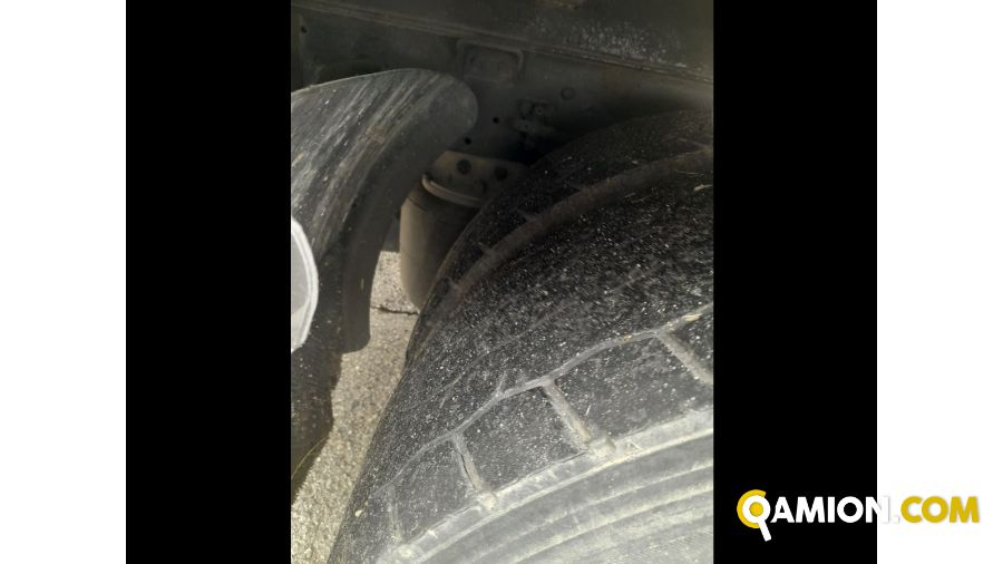 Iveco Mod. IVECO Vers. IVECO | Leggero Cabinato > 35 q.li Scarrabile con gancio | INDUSTRIAL CARS S.P.A