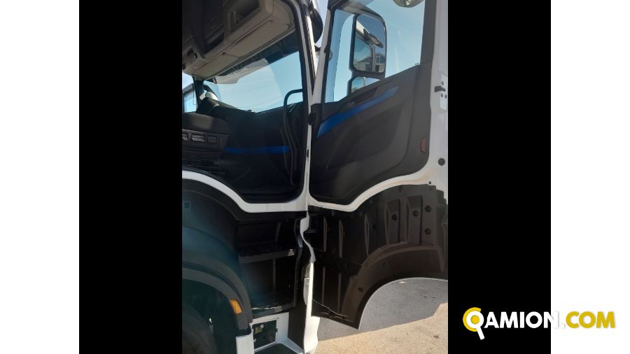Iveco Mod. IVECO Vers. IVECO | Trattore Trattore | INDUSTRIAL CARS S.P.A